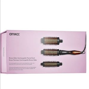 Amika Blowout Babe Interchangeable Thermal Brush